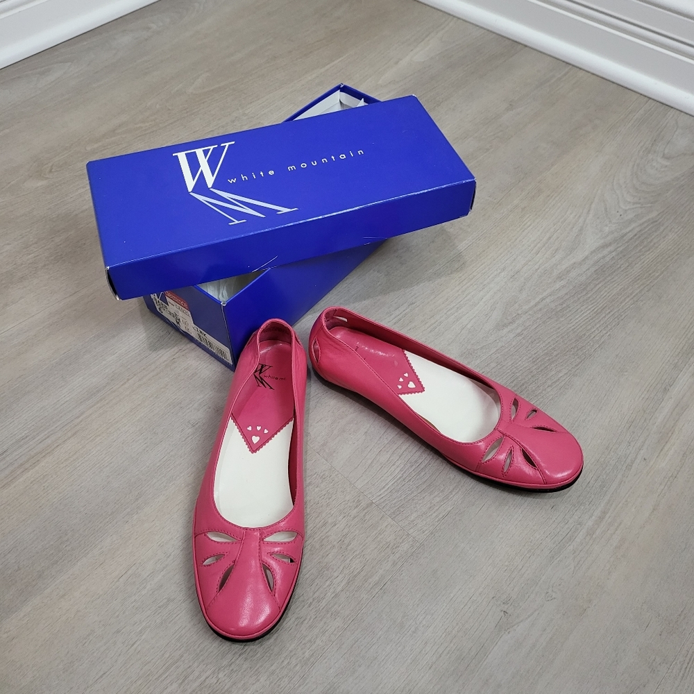 Vintage new unworn genuine leather White Mountain pink flats 6m